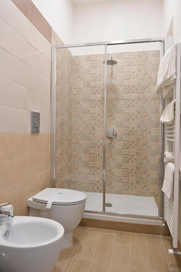 B&B A Due Passi Казерта Экстерьер фото