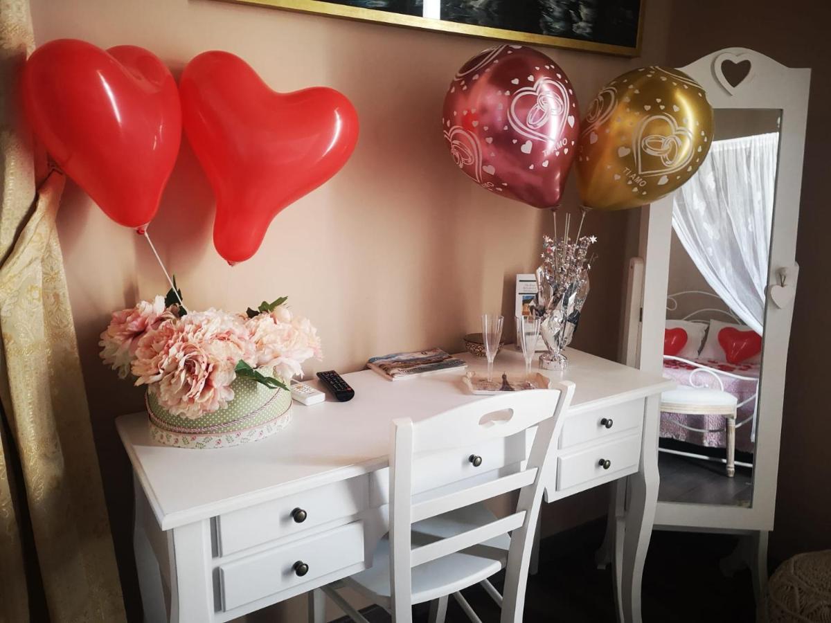 B&B A Due Passi Казерта Экстерьер фото